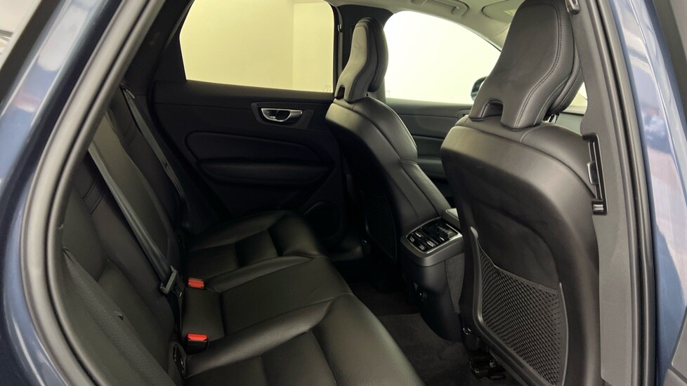 Used Volvo XC60 2023 for sale - 77826514: Photo 6