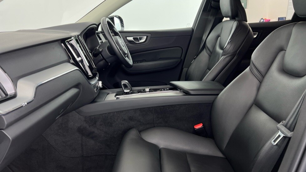 Used Volvo XC60 2023 for sale - 77826514: Photo 61
