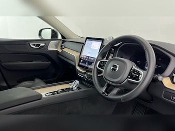 Used Volvo XC60 2025 for sale - 78963535: Photo