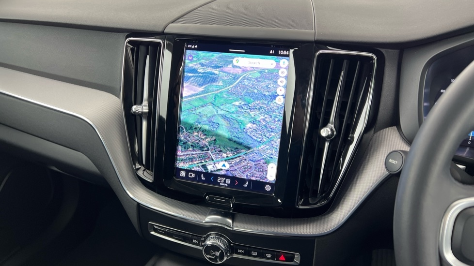 Used Volvo XC60 2022 for sale - 76851260: Photo 18