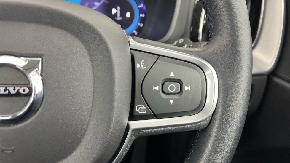 Used Volvo XC60 2022 for sale - 76851260: Photo 22