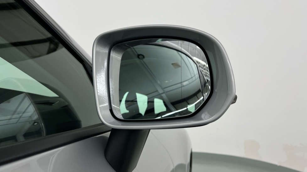 Used Volvo XC60 2022 for sale - 76851260: Photo 32