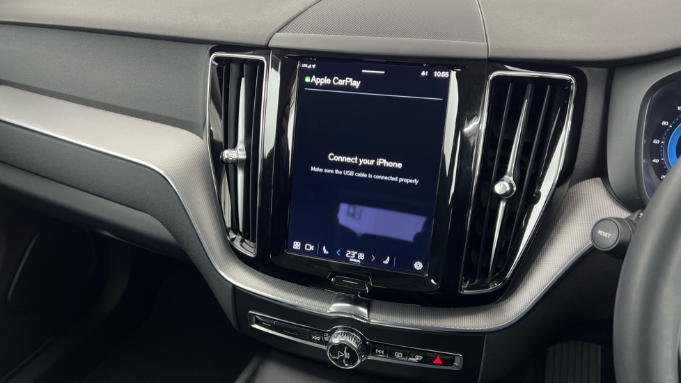 Used Volvo XC60 2022 for sale - 76851260: Photo 44