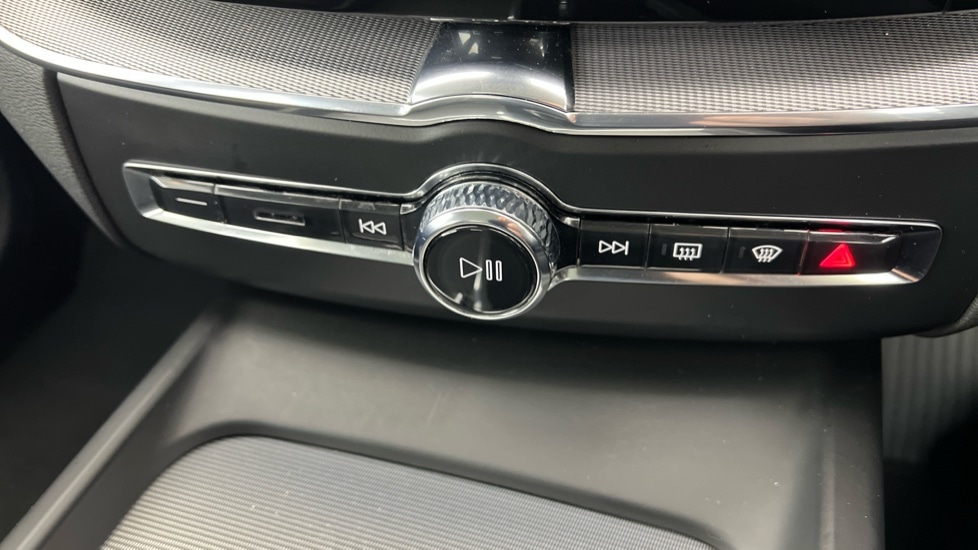 Used Volvo XC60 2022 for sale - 76851260: Photo 48