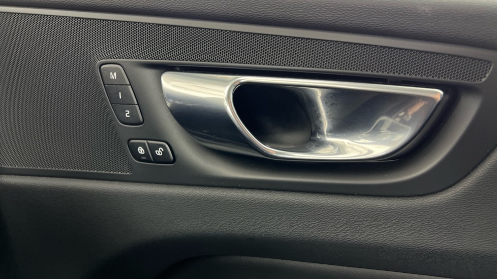 Used Volvo XC60 2022 for sale - 76851260: Photo 50