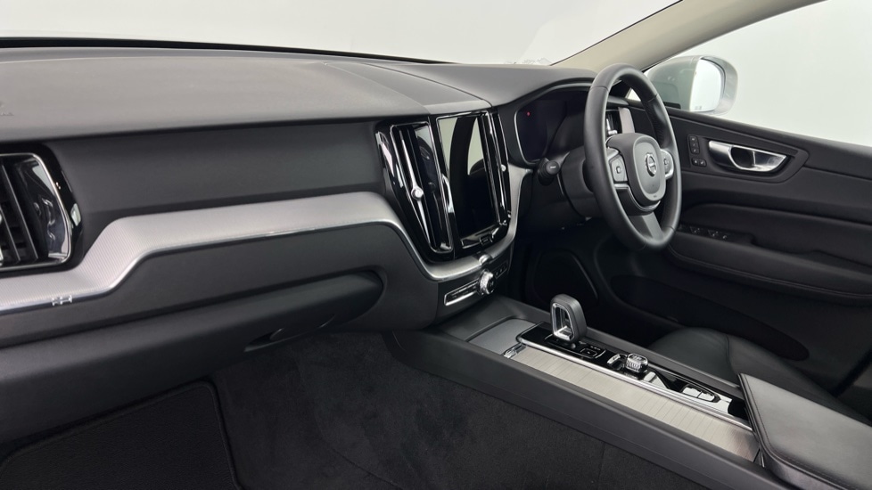 Used Volvo XC60 2022 for sale - 76851260: Photo 57