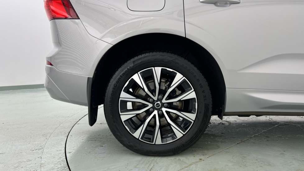 Used Volvo XC60 2022 for sale - 76851260: Photo 9