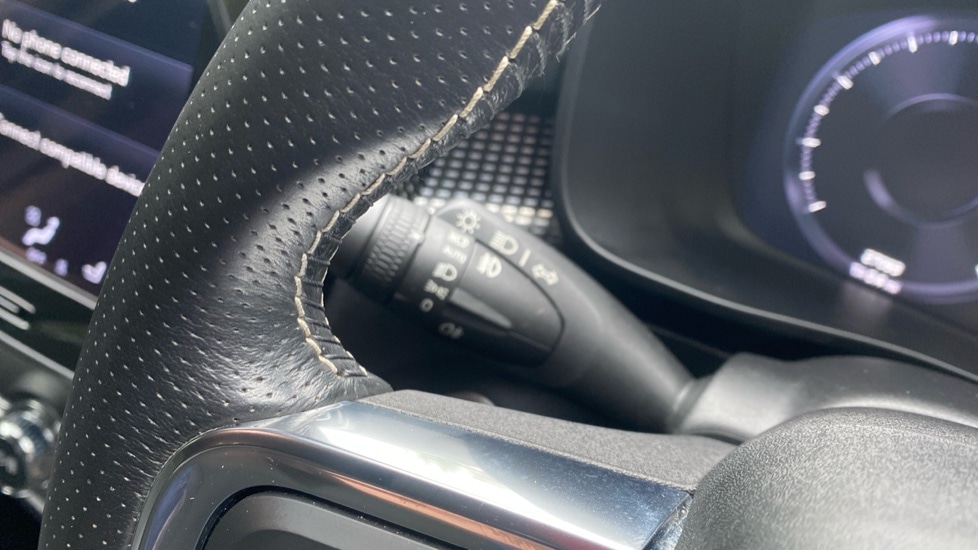 Used Volvo XC40 2021 for sale - 78172557: Photo 37