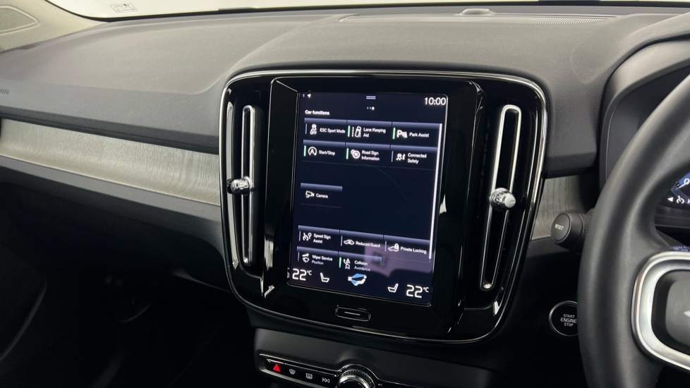 Used Volvo XC40 2021 for sale - 77855789: Photo 17