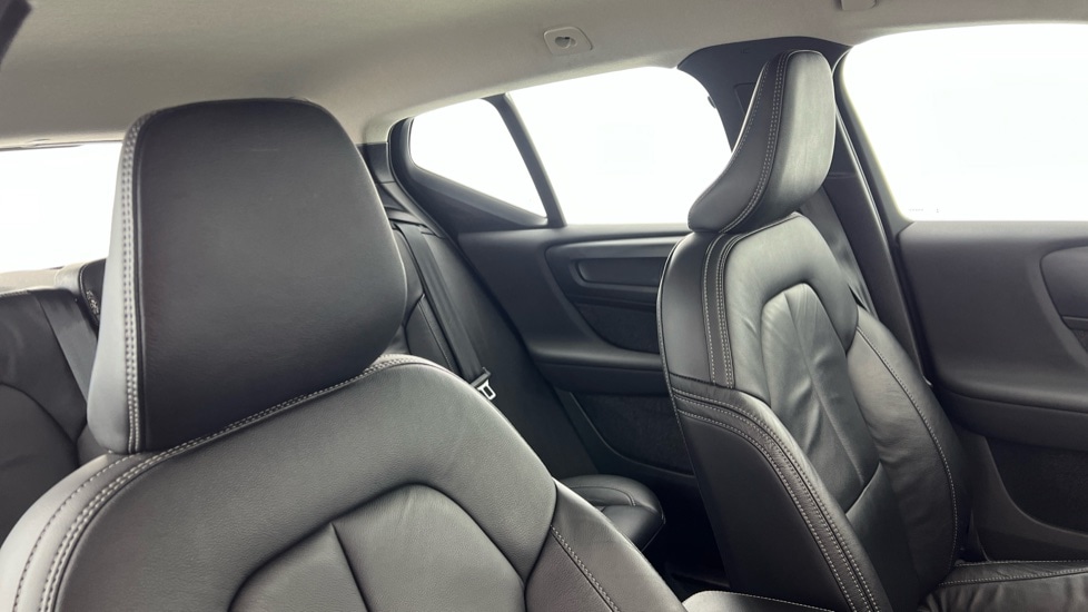 Used Volvo XC40 2021 for sale - 77855789: Photo 31