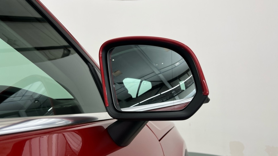 Used Volvo XC40 2021 for sale - 77855789: Photo 32