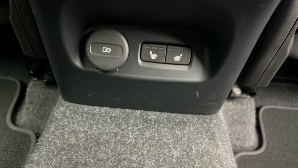 Used Volvo XC40 2021 for sale - 77855789: Photo 41