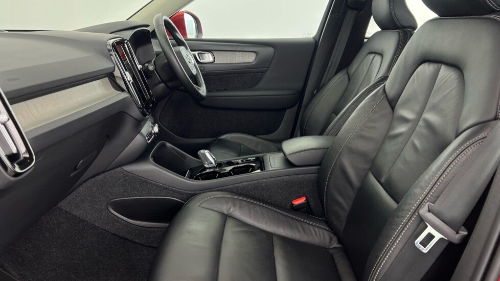 Used Volvo XC40 2021 for sale - 77855789: Photo 59