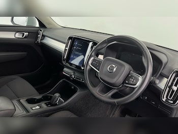 Used Volvo XC40 2020 for sale - 77927409: Photo