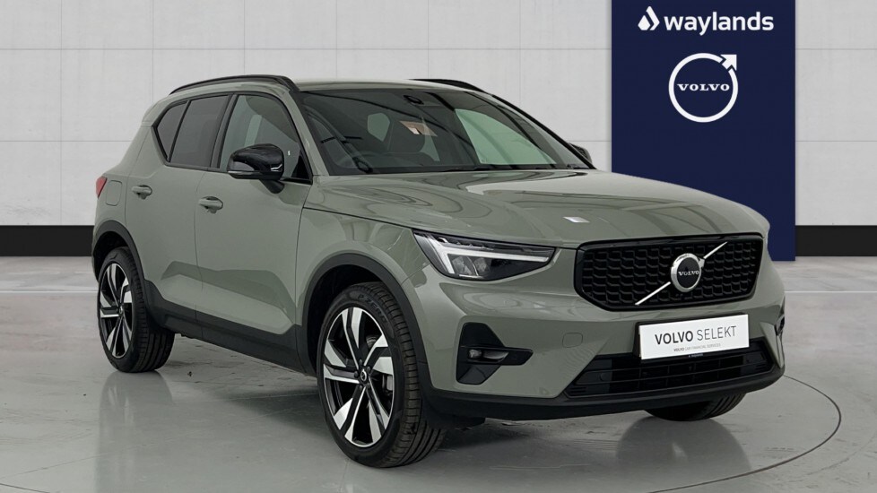 Used Volvo XC40 2025 for sale - 76196017: Photo 1