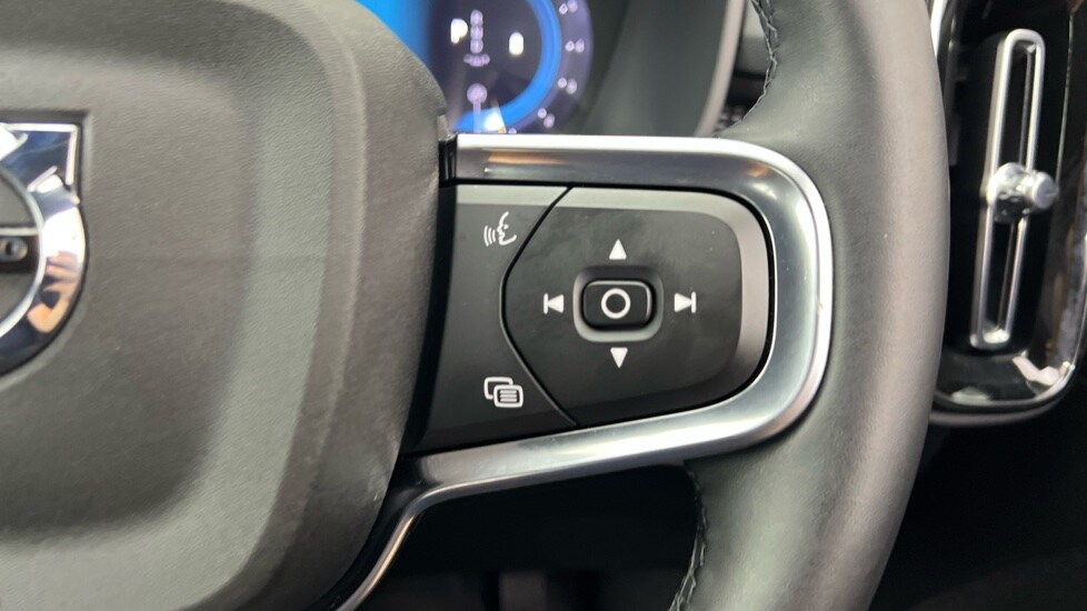 Used Volvo XC40 2025 for sale - 76196017: Photo 22