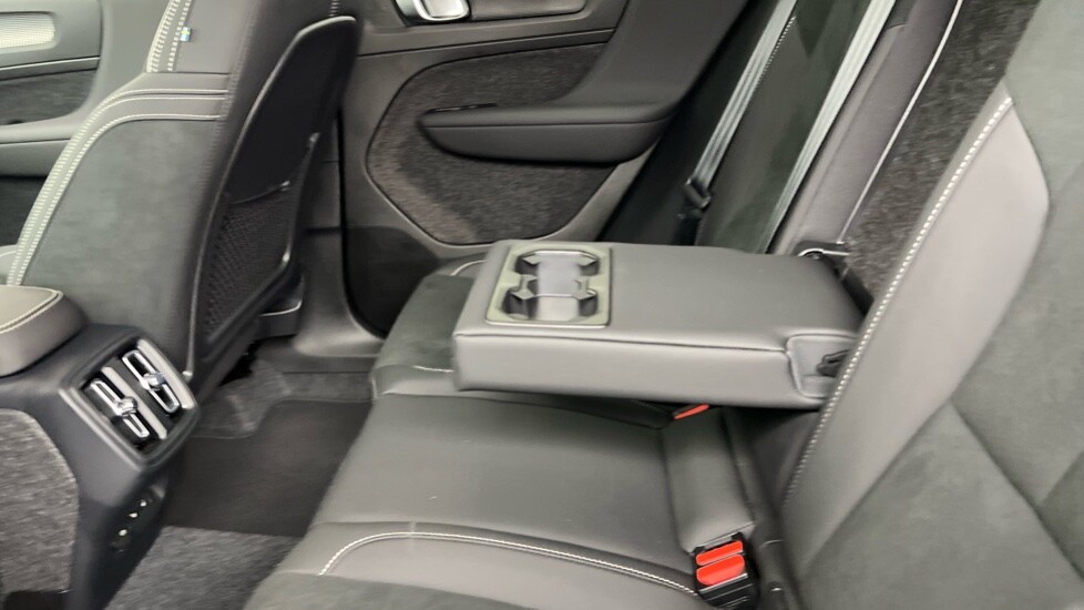 Used Volvo XC40 2025 for sale - 76196017: Photo 34