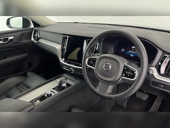Used Volvo V60 2025 for sale - 77702782: Photo