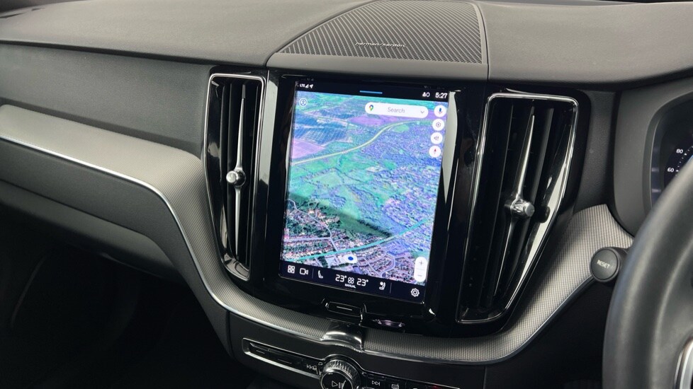 Used Volvo XC60 2023 for sale - 77893885: Photo 18