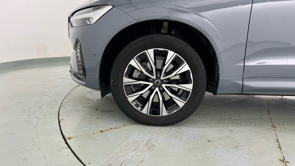 Used Volvo XC60 2023 for sale - 77893885: Photo 62