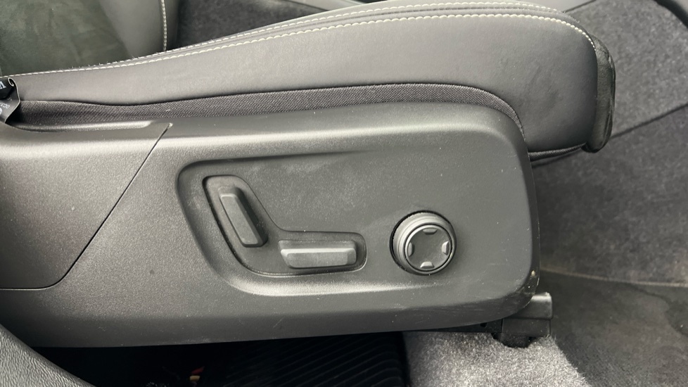 Used Volvo XC40 2024 for sale - 77071046: Photo 30