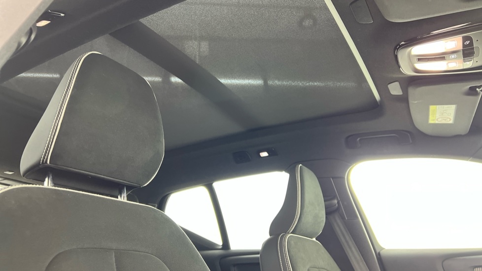 Used Volvo XC40 2024 for sale - 77071046: Photo 31