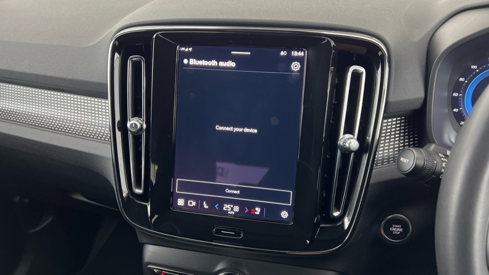 Used Volvo XC40 2024 for sale - 77071046: Photo 42