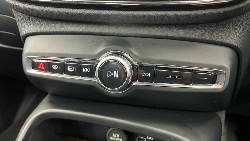 Used Volvo XC40 2024 for sale - 77071046: Photo 51