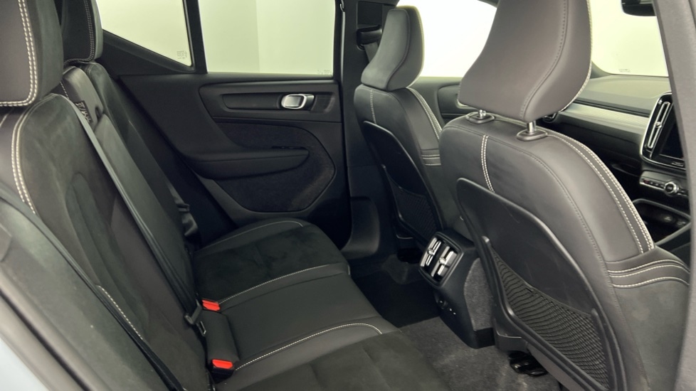 Used Volvo XC40 2024 for sale - 77071046: Photo 6