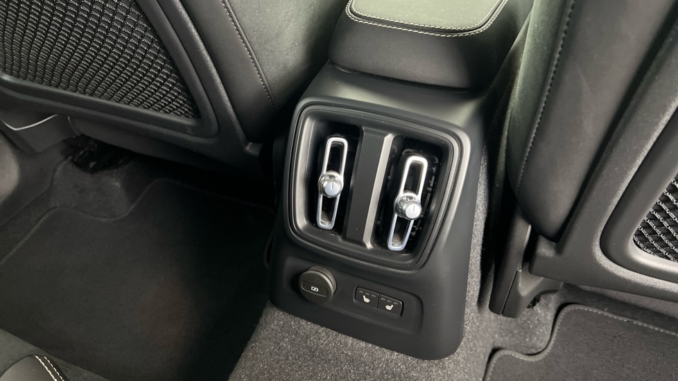 Used Volvo XC40 2022 for sale - 76817726: Photo 39