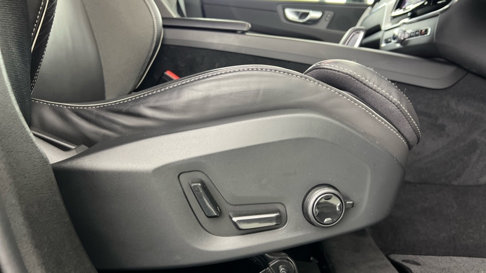 Used Volvo XC60 2022 for sale - 76507571: Photo 30