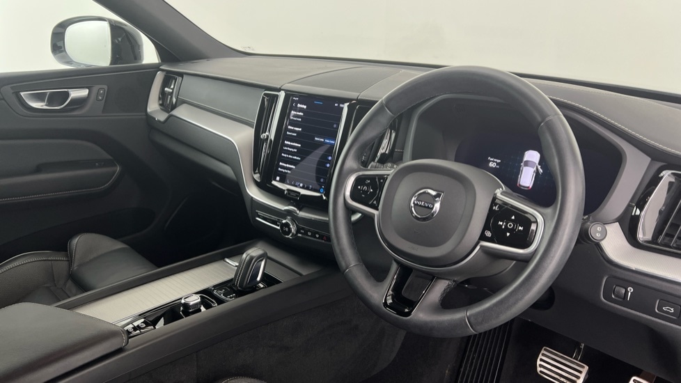 Used Volvo XC60 2022 for sale - 76507571: Photo 4
