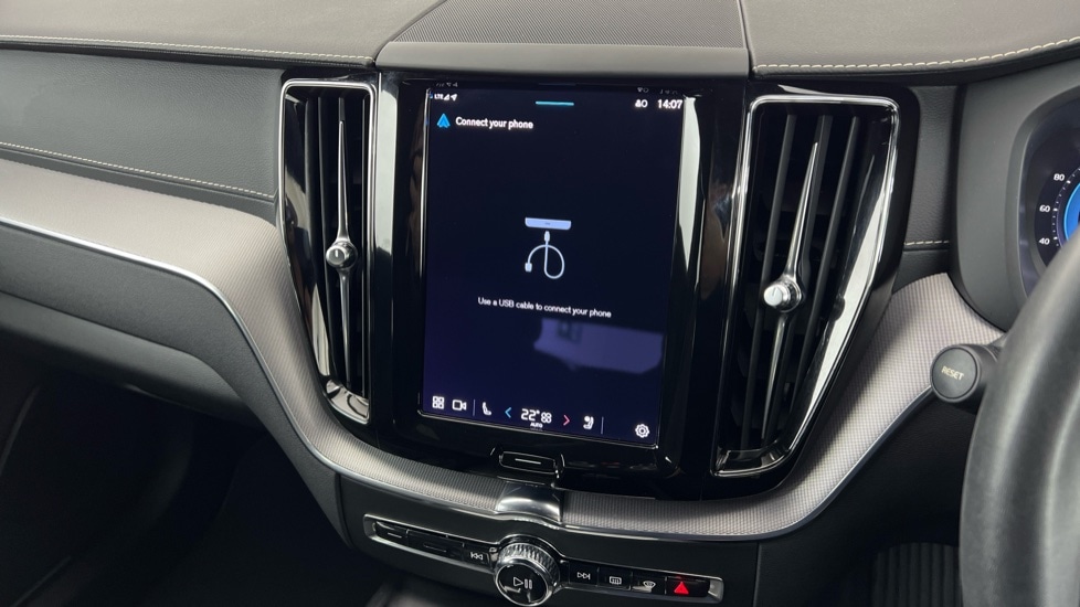 Used Volvo XC60 2022 for sale - 76507571: Photo 44