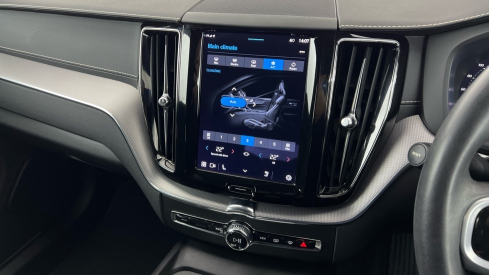 Used Volvo XC60 2022 for sale - 76507571: Photo 46