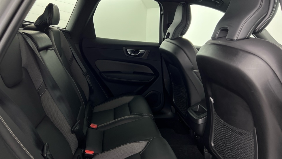 Used Volvo XC60 2022 for sale - 76507571: Photo 6