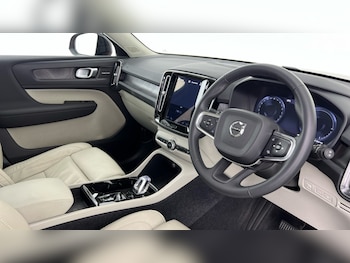 Used Volvo XC40 2022 for sale - 76861821: Photo