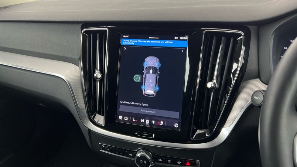 Used Volvo V60 2025 for sale - 77893970: Photo 14