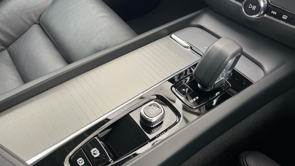 Used Volvo V60 2025 for sale - 77893970: Photo 25