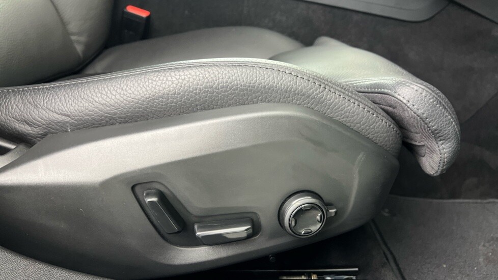 Used Volvo V60 2025 for sale - 77893970: Photo 30