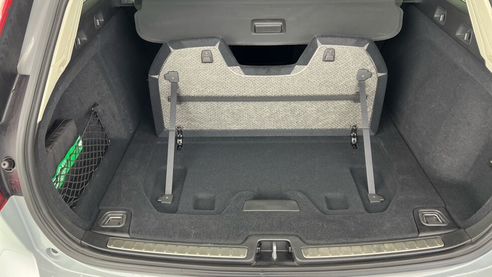 Used Volvo V60 2025 for sale - 77893970: Photo 56