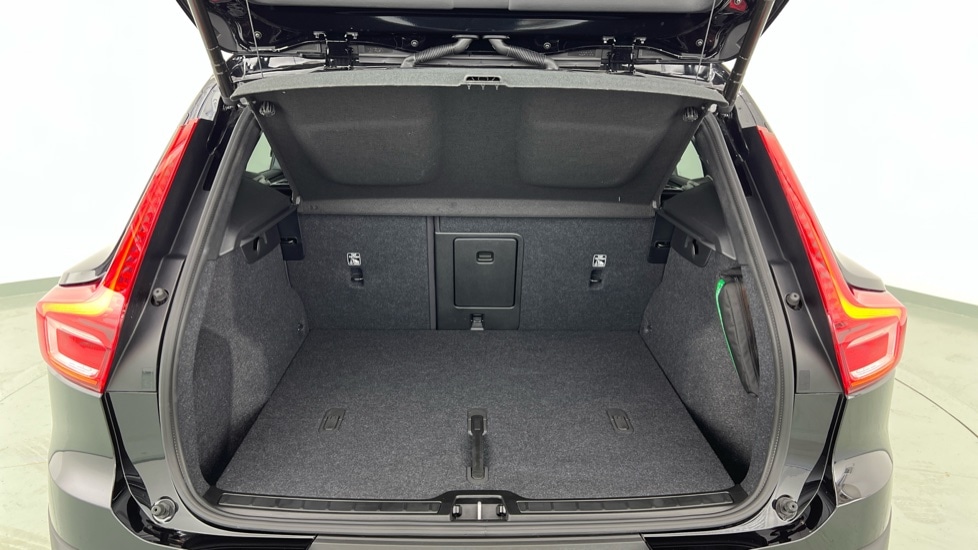 Used Volvo XC40 2024 for sale - 75763440: Photo 13