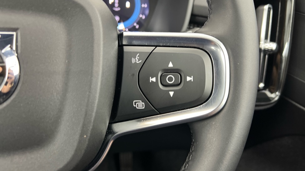 Used Volvo XC40 2024 for sale - 75763440: Photo 22