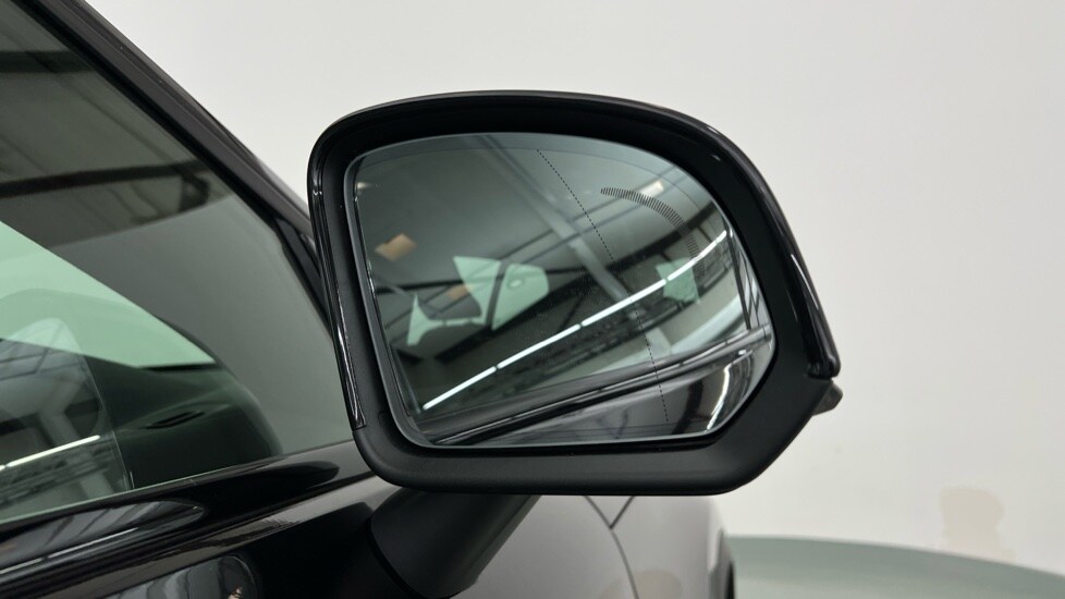 Used Volvo XC40 2024 for sale - 75763440: Photo 32