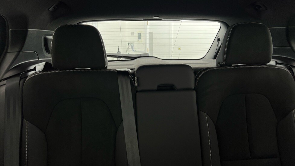 Used Volvo XC40 2024 for sale - 75763440: Photo 36