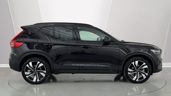Used Volvo XC40 2024 for sale - 75763440: Photo 3