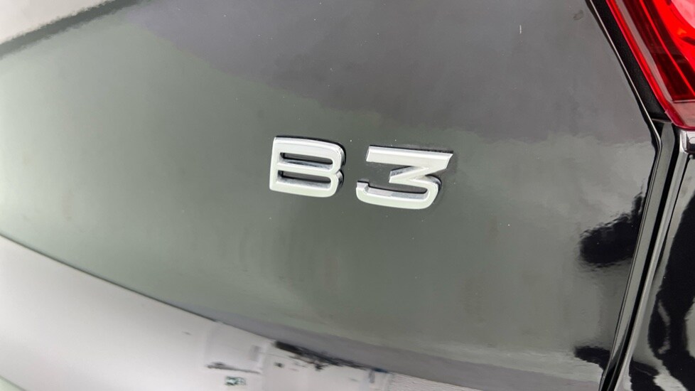 Used Volvo XC40 2024 for sale - 75763440: Photo 54