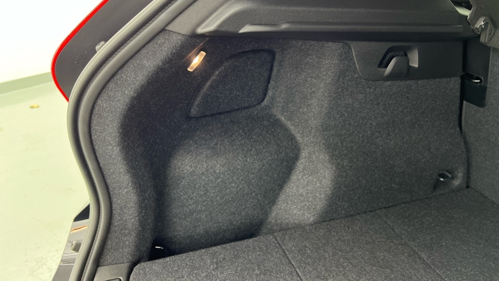 Used Volvo XC40 2024 for sale - 75763440: Photo 57