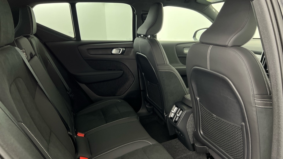 Used Volvo XC40 2024 for sale - 75763440: Photo 6