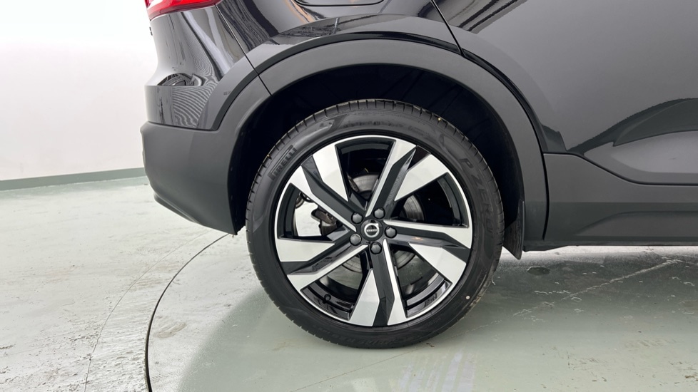 Used Volvo XC40 2024 for sale - 75763440: Photo 9