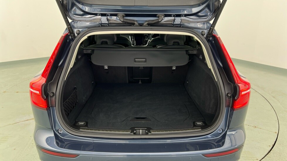 Used Volvo V60 2025 for sale - 77826410: Photo 13